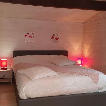 Chalet A Louer Pres De Dax Mees Exterior photo