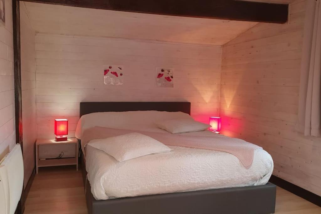 Chalet A Louer Pres De Dax Mees Exterior photo